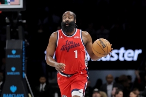 哈登下赛季保障金额是1331万 根据规则两年合同保障部分都是31.5% 哈登下赛季保障金额是1331万 根据规则两年合同保障部分都是31.5%