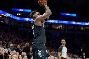 得分能力没得说!爱德华兹本赛季第14次砍下35+ 仅次于东契奇 得分能力没得说!爱德华兹本赛季第14次砍下35+ 仅次于东契奇