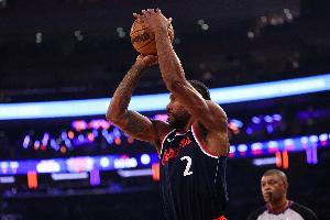 陷入苦战！伦纳德被疯狂包夹 全场21中12拿到29分4板6助