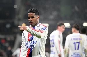 阿斯:恩德里克和贡萨洛将竞争皇马下赛季位置,不会保留三中锋 阿斯:恩德里克和贡萨洛将竞争皇马下赛季位置,不会保留三中锋