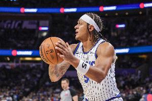 真不咋行！班凯罗半场11中4拿到9分1板2助 正负值-20最低