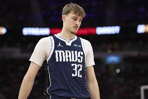 弗拉格：浓眉和欧文在心理层面上给了我很多帮助 他们是我的榜样