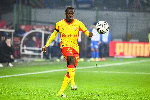 沙特媒：新月向朗斯求租阿卜杜勒哈米德，并愿意提供200万欧补偿