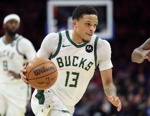 能攻能传！罗林斯21中8&三分8中5砍下21分7板10助