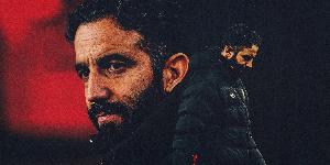 邮报:阿莫林现在不想干扰曼联,打算赛季结束后再发声谈自己下课