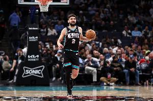 好强！杰罗姆复出三战场均仅打20.2分钟 22.3分7助攻 命中率61%