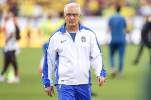 巴西前主帅：我和安切洛蒂成绩差不多，如果留任能率队踢好世界杯