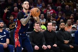 麻了呀！骑士通过交易得到哈登&埃利斯&施罗德 还狂降1亿奢侈税！