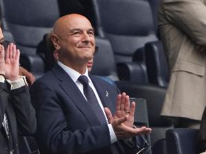 电讯报：列维能卖他手中的热刺股份，刘易斯家族无法干预