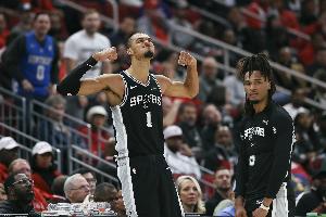 文班亚马：我的出手选择取决于防守 能用多种方式惩罚对手