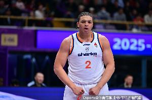 记者：上海今年15场赢13场 这外援配置和化学反应 绝对冠军争夺者