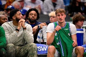 弗拉格谈浓眉被交易：祝他和其他队友一切顺利 很庆幸我还在队内