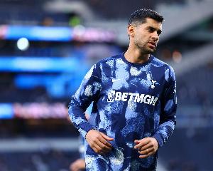 罗梅罗自2021年加盟热刺各项赛事6次被罚下，同期英超球员最多