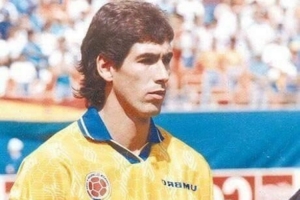 哥伦比亚国脚94年世界杯乌龙被枪杀，一名涉案毒贩在墨西哥被击毙