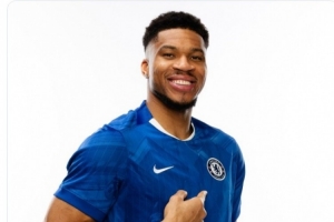 NBA球星字母哥社媒：很骄傲和荣幸成为切尔西女足股东