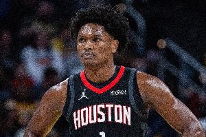 今日对阵榜首雷霆！火箭更新伤情：阿门生病降级为出战成疑