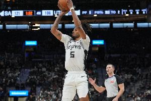 21岁98天！卡斯尔单场至少40分12板12助 NBA历史最年轻