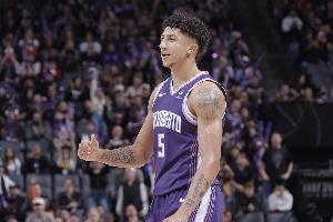 空砍生涯新高30分！克利福德：我并不在意数据 除非我们赢了