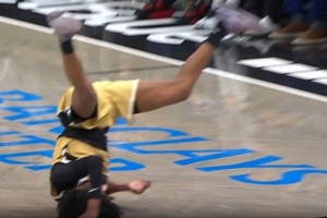 挺有活！卡林顿干拔3+1&还来后滚翻 克洛尼疑似垫脚被吹一级恶意