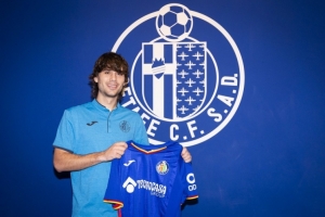 官方：赫塔费签下前皇马青训胡伦·格雷罗，签约至本赛季结束