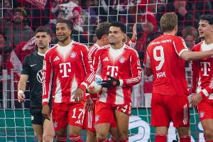 强力双边锋！迪亚斯本赛季德甲12球9助攻，奥利塞10球16助攻