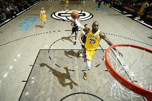 41岁42天！詹姆斯连续三场比赛打破自己年龄最老的助攻上双纪录