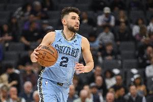 很来劲！杰罗姆战旧主10分钟8中6砍下14分2板4助 正负值+14