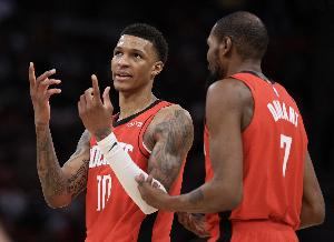 小贾巴里：申京杜兰特被包夹时 我们必须移动 不能待在弱侧不动