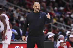 乌度卡：截止日后伦纳德的球权更多了 现在他就是快船进攻的焦点