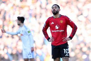 存在感不强，库尼亚本场射门、创造机会、过人多项数据挂零