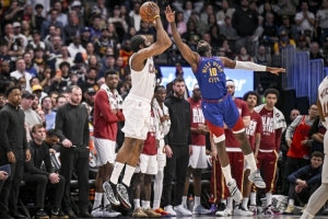 骑掘裁判报告：漏判1次对掘金不利 哈登落地异常伸腿+轻微接触